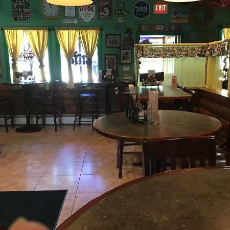 Halfway House Motel Elizabethtown Екстер'єр фото